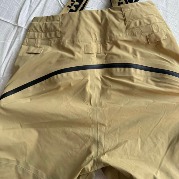 NEW W Tags Free People ZEPHYR SKI PANTS XS SNOW SUIT BIBS TAN BLACK WINTER SHELL - Picture 7 of 7